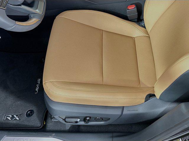 Photo of 2025 Nori Green Pearl Lexus RX 350