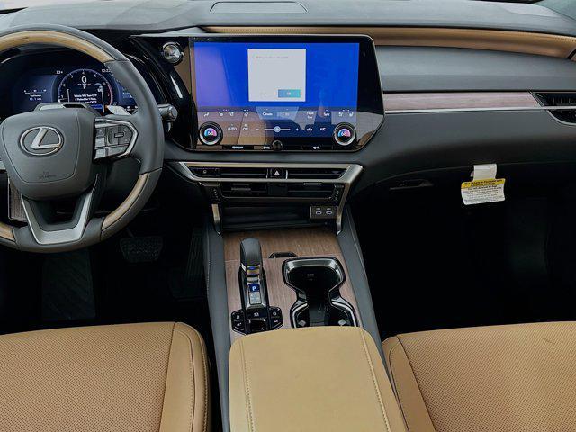 Photo of 2025 Nori Green Pearl Lexus RX 350