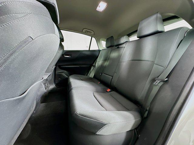 Photo of 2021 Blizzard Pearl Toyota Venza
