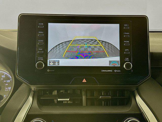 Photo of 2021 Blizzard Pearl Toyota Venza