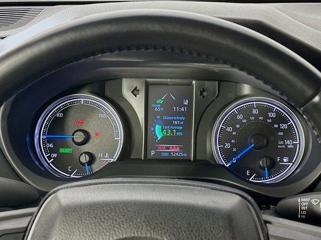 Photo of 2021 Blizzard Pearl Toyota Venza