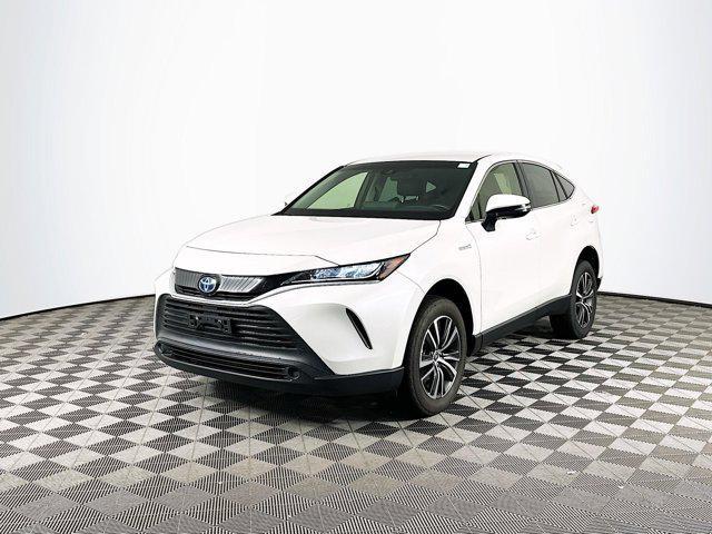 Photo of 2021 Blizzard Pearl Toyota Venza