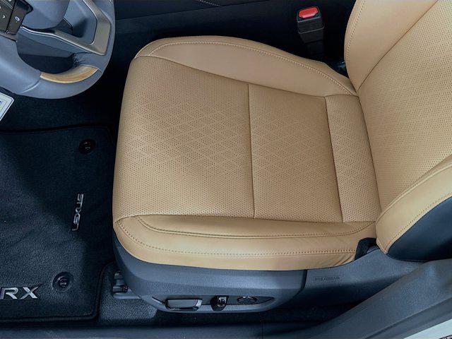 Photo of 2025 Eminent White Pearl Lexus RX 350