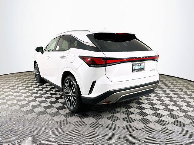 Photo of 2025 Eminent White Pearl Lexus RX 350