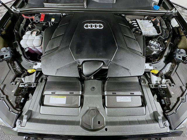 Photo of 2025 Black Metallic Audi Q7