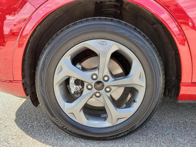 Photo of 2023 Rapid Red Metallic Tinted Clearcoat Ford Escape