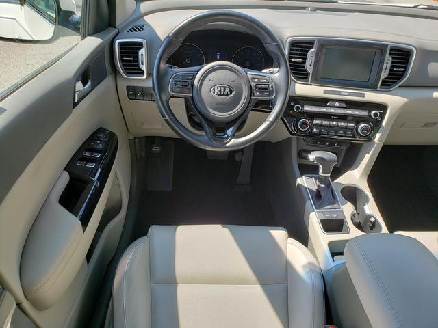 Photo of 2019 Snow White Pearl Kia Sportage