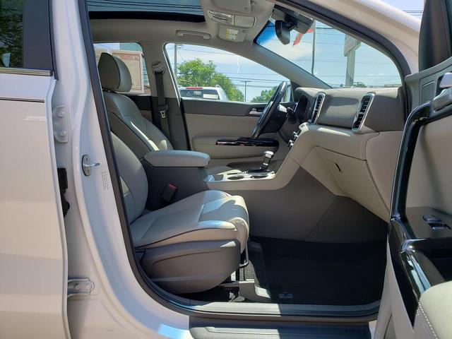 Photo of 2019 Snow White Pearl Kia Sportage