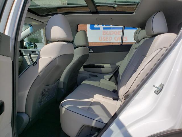 Photo of 2019 Snow White Pearl Kia Sportage