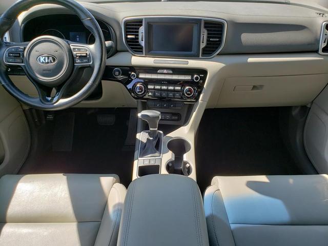 Photo of 2019 Snow White Pearl Kia Sportage