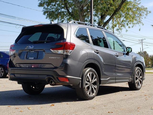 Photo of 2022 Magnetite Gray Metallic Subaru Forester