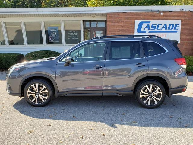 Photo of 2022 Magnetite Gray Metallic Subaru Forester