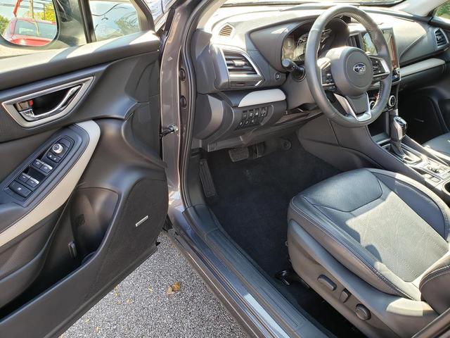 Photo of 2022 Magnetite Gray Metallic Subaru Forester