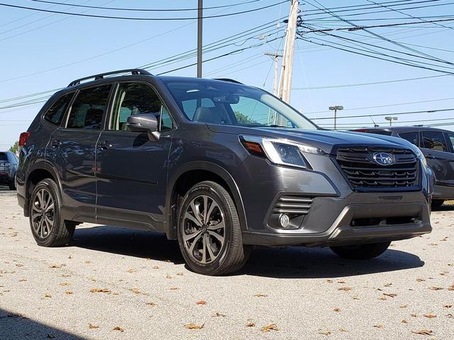 Photo of 2022 Magnetite Gray Metallic Subaru Forester