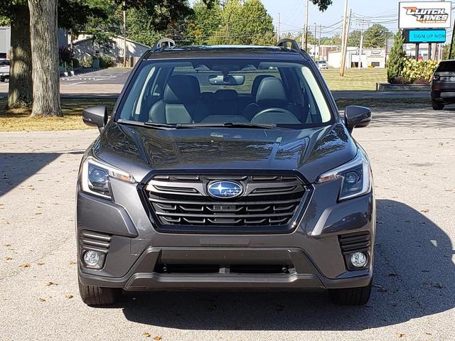 Photo of 2022 Magnetite Gray Metallic Subaru Forester