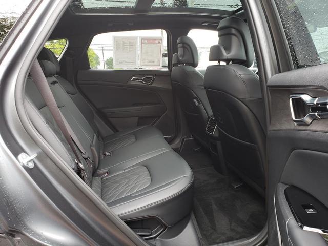 Photo of 2023 Shadow Matte Gray Kia Sportage