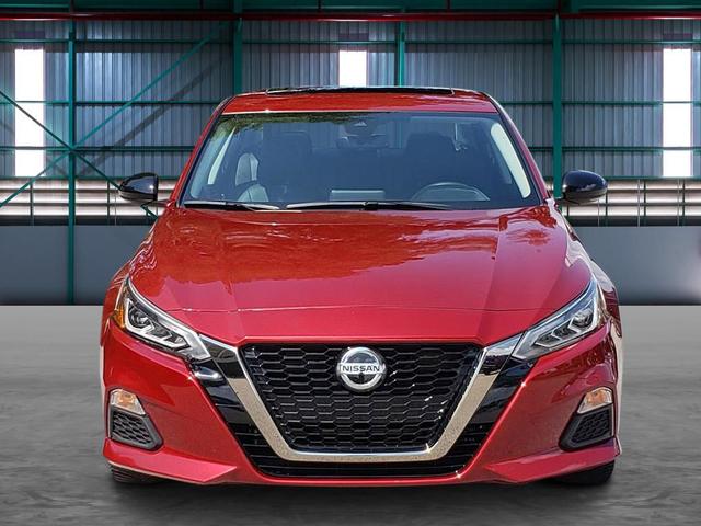 Photo of 2021 Scarlet Ember Tintcoat Nissan Altima