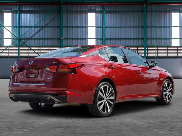 Photo of 2021 Scarlet Ember Tintcoat Nissan Altima