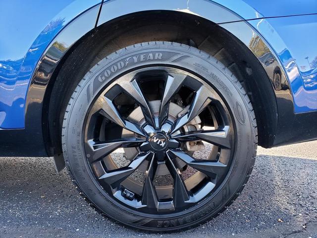 Photo of 2021 Sapphire Blue Kia Sorento