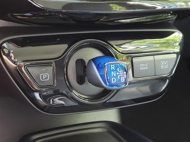 Photo of 2021 Midnight Black Metallic Toyota Prius