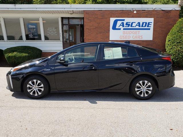 Photo of 2021 Midnight Black Metallic Toyota Prius