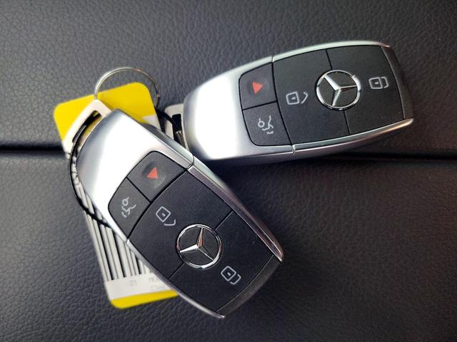 Photo of 2021 Blue Mercedes-Benz C-Class