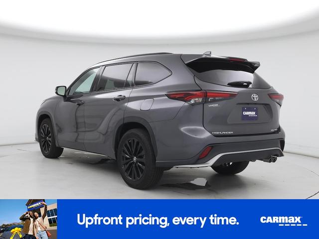 Photo of 2024 Gray Toyota Highlander