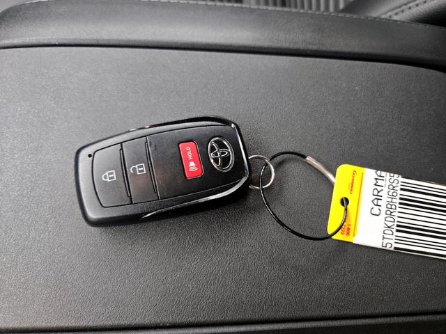 Photo of 2024 Gray Toyota Highlander