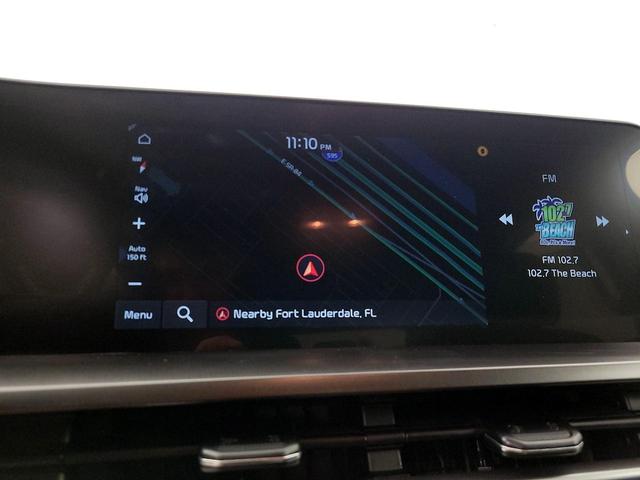 Photo of 2024 White Kia Telluride