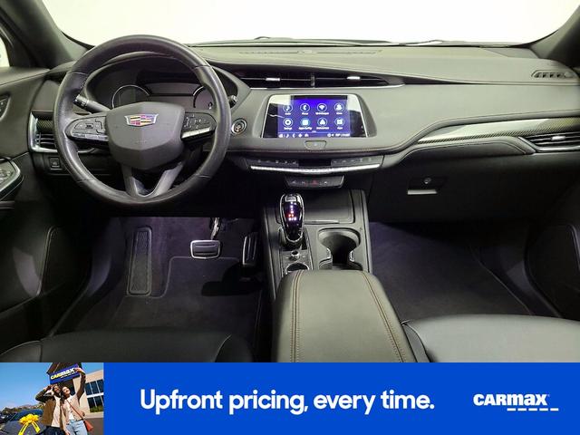 Photo of 2022 Gray Cadillac XT4
