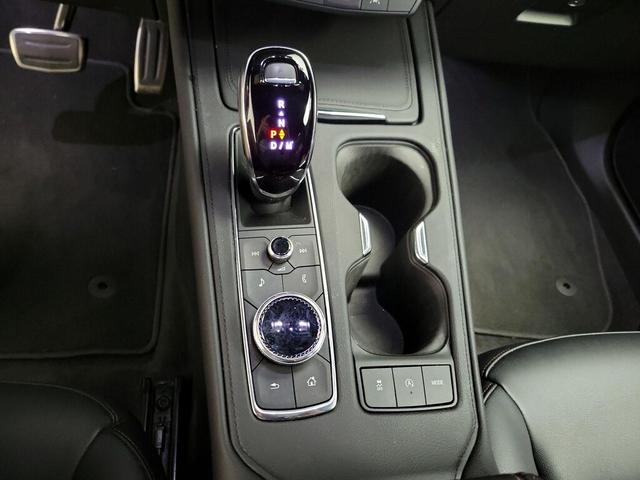 Photo of 2022 Gray Cadillac XT4