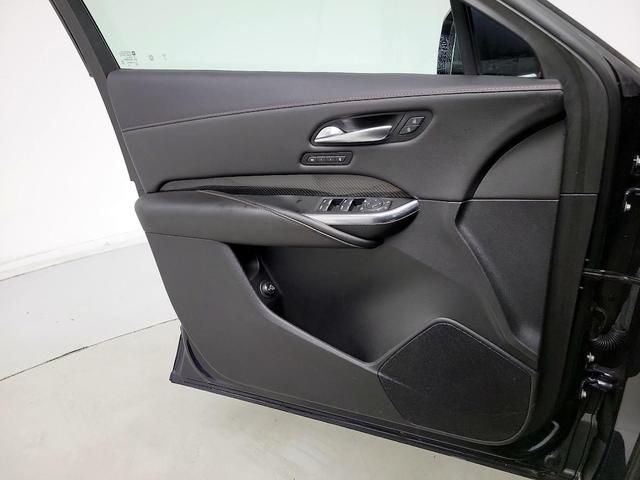 Photo of 2022 Gray Cadillac XT4