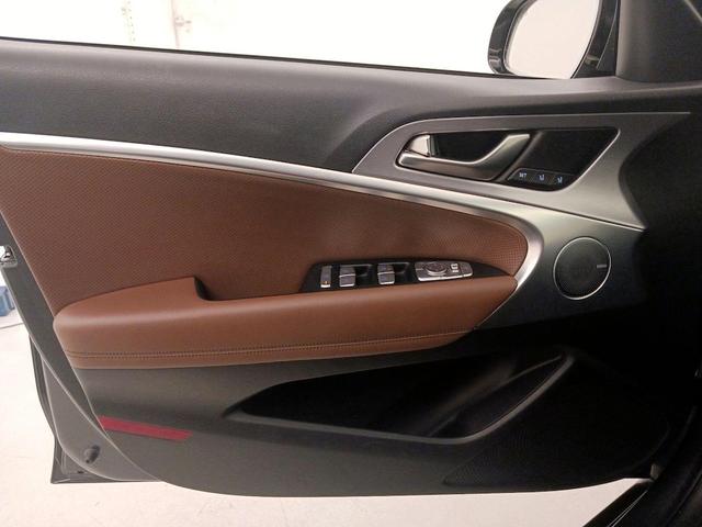 Photo of 2021 Gray Genesis G70