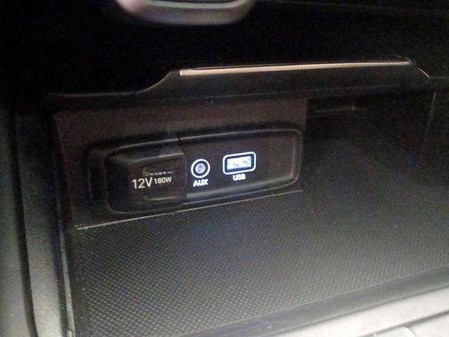 Photo of 2021 Gray Genesis G70