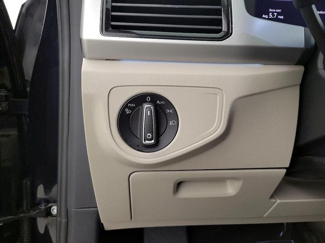 Photo of 2023 Black Volkswagen Atlas