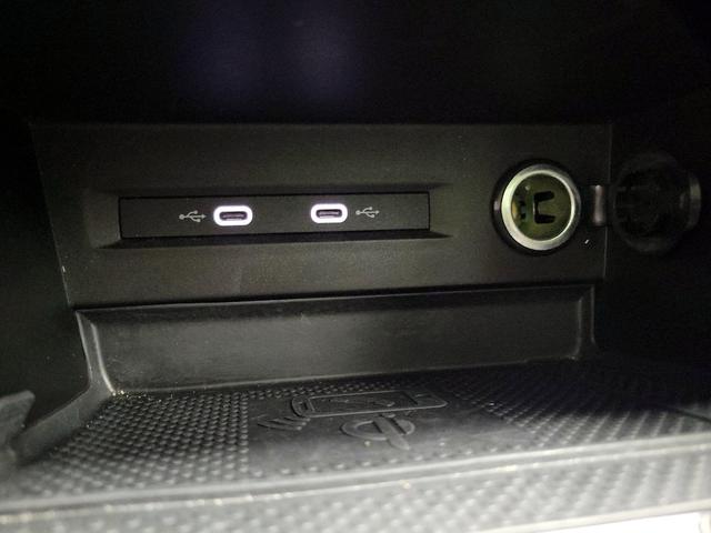 Photo of 2023 White Volkswagen Taos