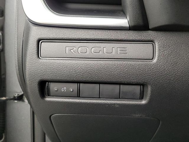 Photo of 2023 Gray Nissan Rogue
