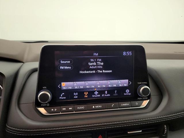 Photo of 2023 Gray Nissan Rogue
