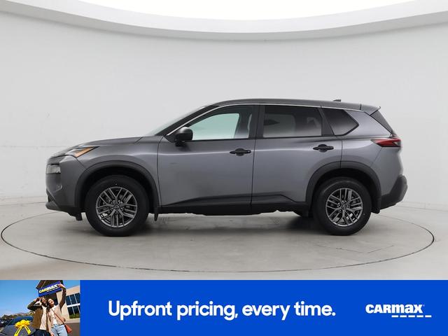 Photo of 2023 Gray Nissan Rogue