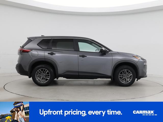 Photo of 2023 Gray Nissan Rogue