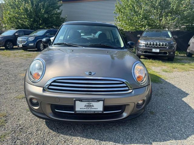 Photo of 2012 Highclass Gray Metallic MINI Cooper
