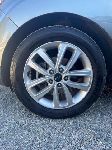 Photo of 2019 Titanium Gray Kia Soul