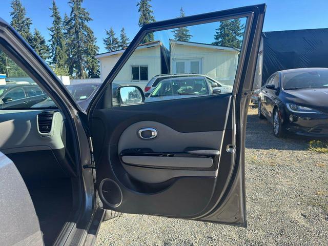 Photo of 2019 Titanium Gray Kia Soul