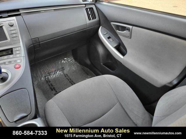 Photo of 2014 Red Toyota Prius