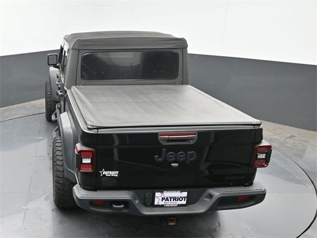 Photo of 2020 Black Clearcoat Jeep Gladiator