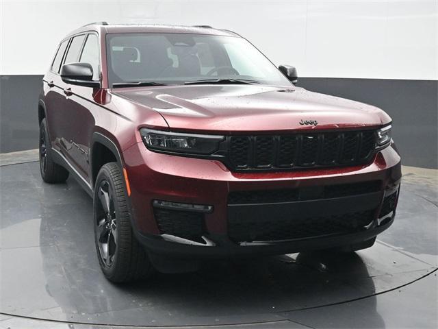 Photo of 2025 Velvet Red Pearlcoat Jeep Grand Cherokee L