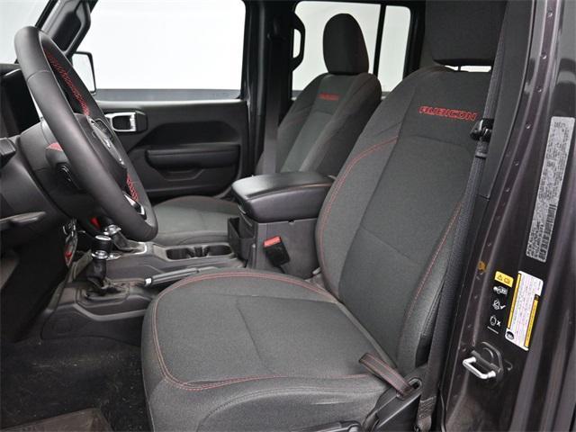 Photo of 2024 Granite Crystal Metallic Clearcoat Jeep Wrangler