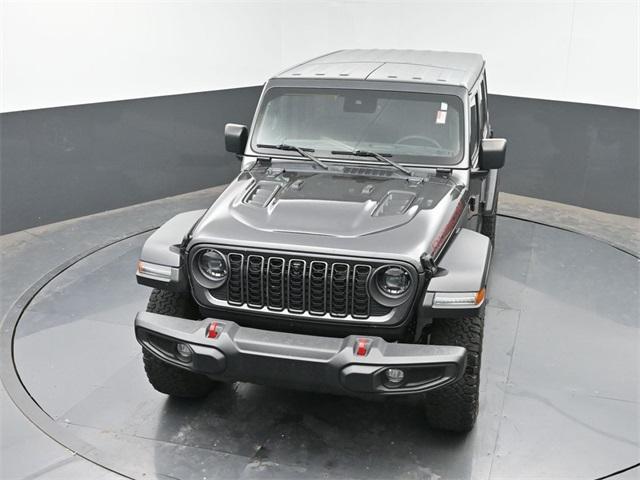 Photo of 2024 Granite Crystal Metallic Clearcoat Jeep Wrangler