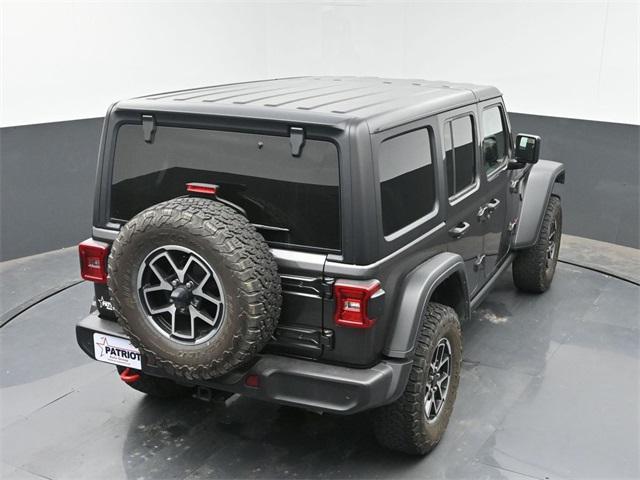 Photo of 2024 Granite Crystal Metallic Clearcoat Jeep Wrangler