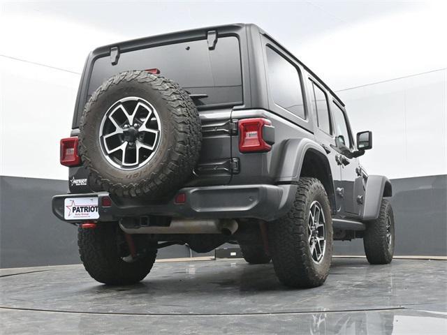 Photo of 2024 Granite Crystal Metallic Clearcoat Jeep Wrangler